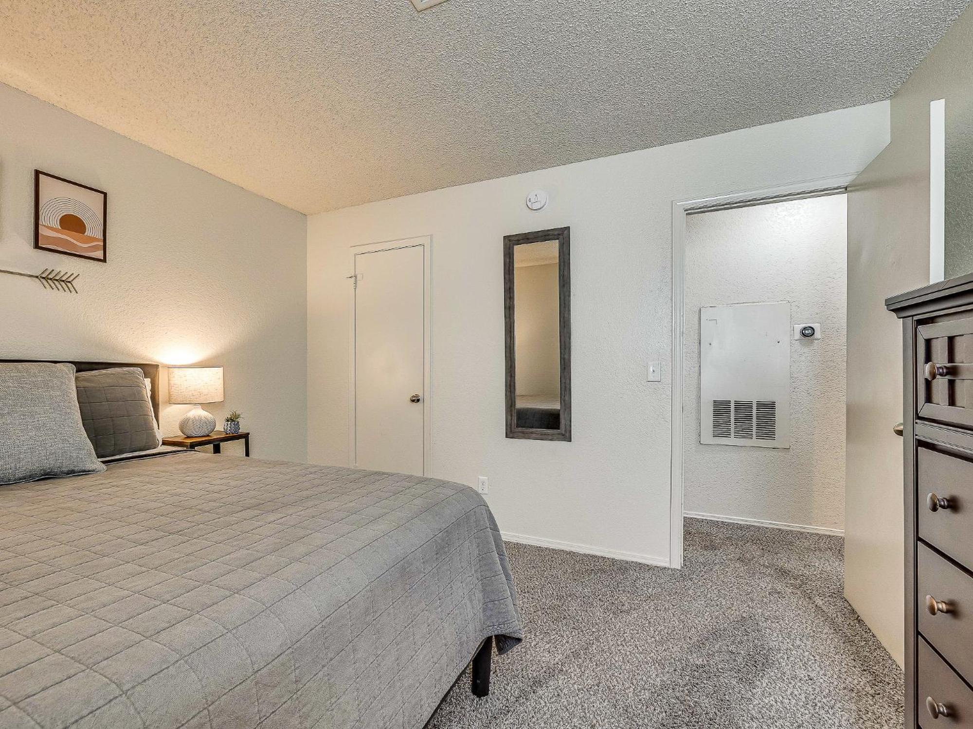 Ou Sooner, Pool & Gym, Bbq, Netflix, 100Mb Internet, Lg Washer & Dryer, Close To Ou! Norman Eksteriør billede
