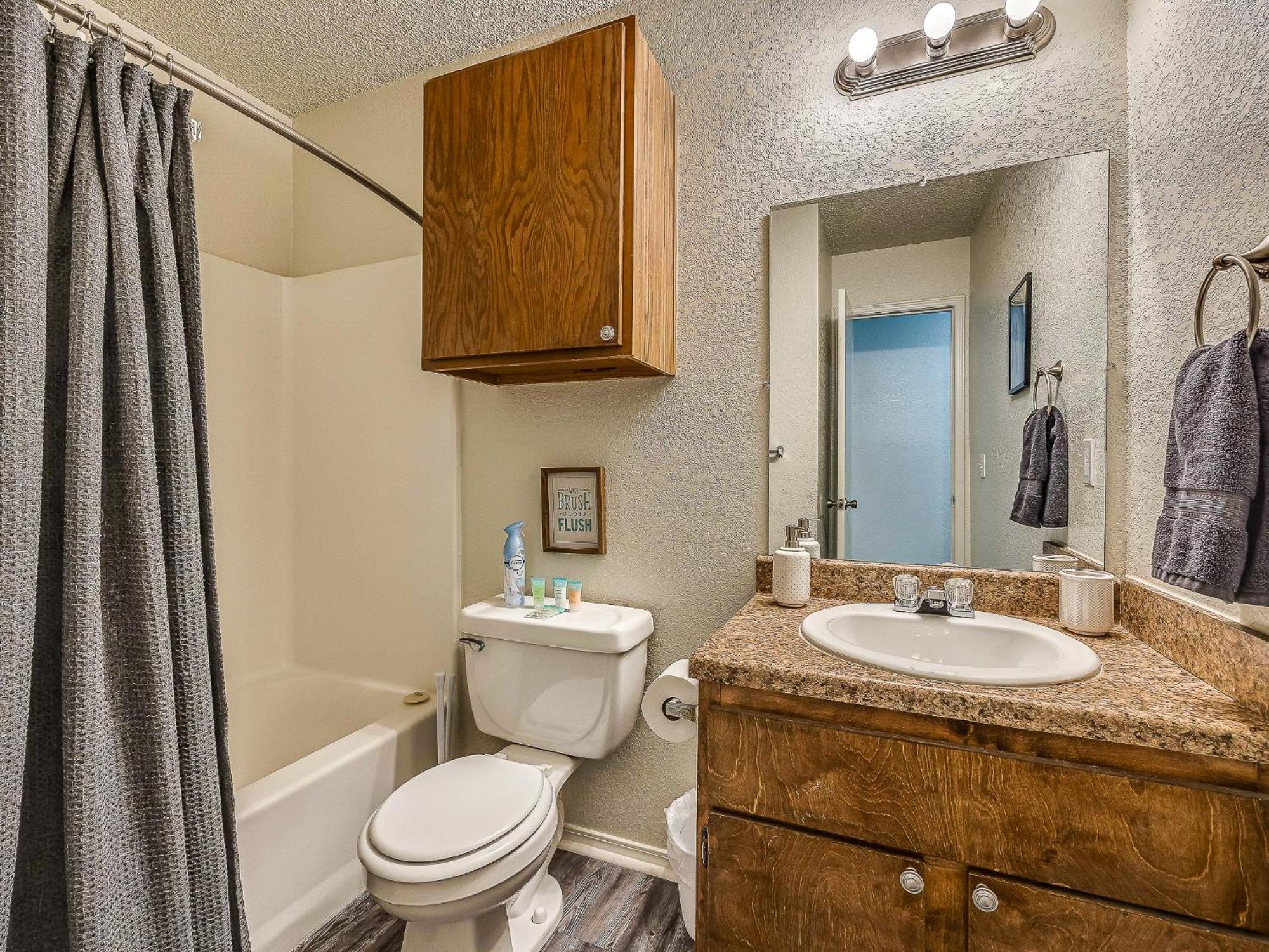 Ou Sooner, Pool & Gym, Bbq, Netflix, 100Mb Internet, Lg Washer & Dryer, Close To Ou! Norman Eksteriør billede