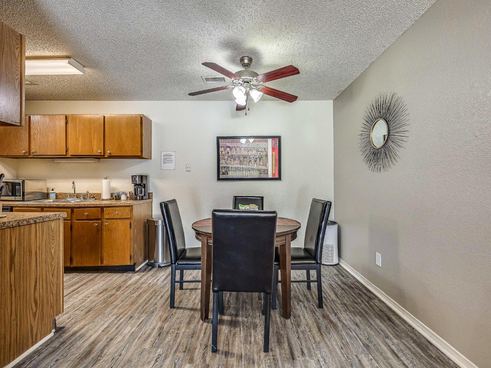 Ou Sooner, Pool & Gym, Bbq, Netflix, 100Mb Internet, Lg Washer & Dryer, Close To Ou! Norman Eksteriør billede